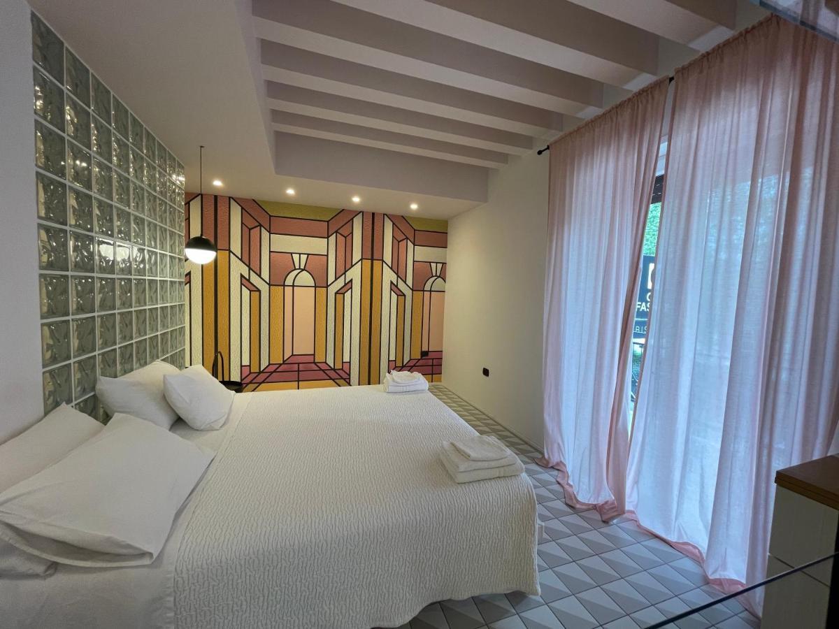 Dusme Taranto Exterior foto
